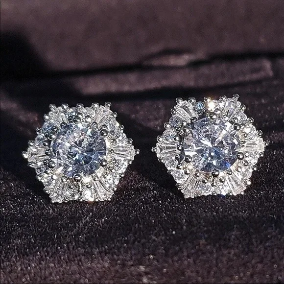 New Women’s Silver Plated Any occasion Diamond Earrings - Picture 5 of 6